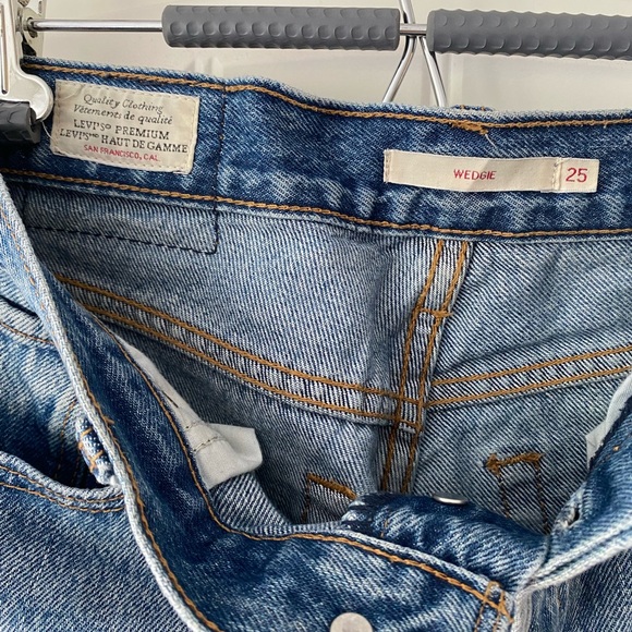 LEVI WEDGIE JEANS - Picture 4 of 6